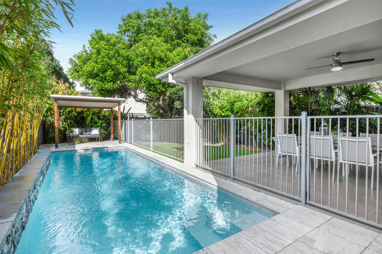 176 Khartoum Street, GORDON PARK, QLD 4031