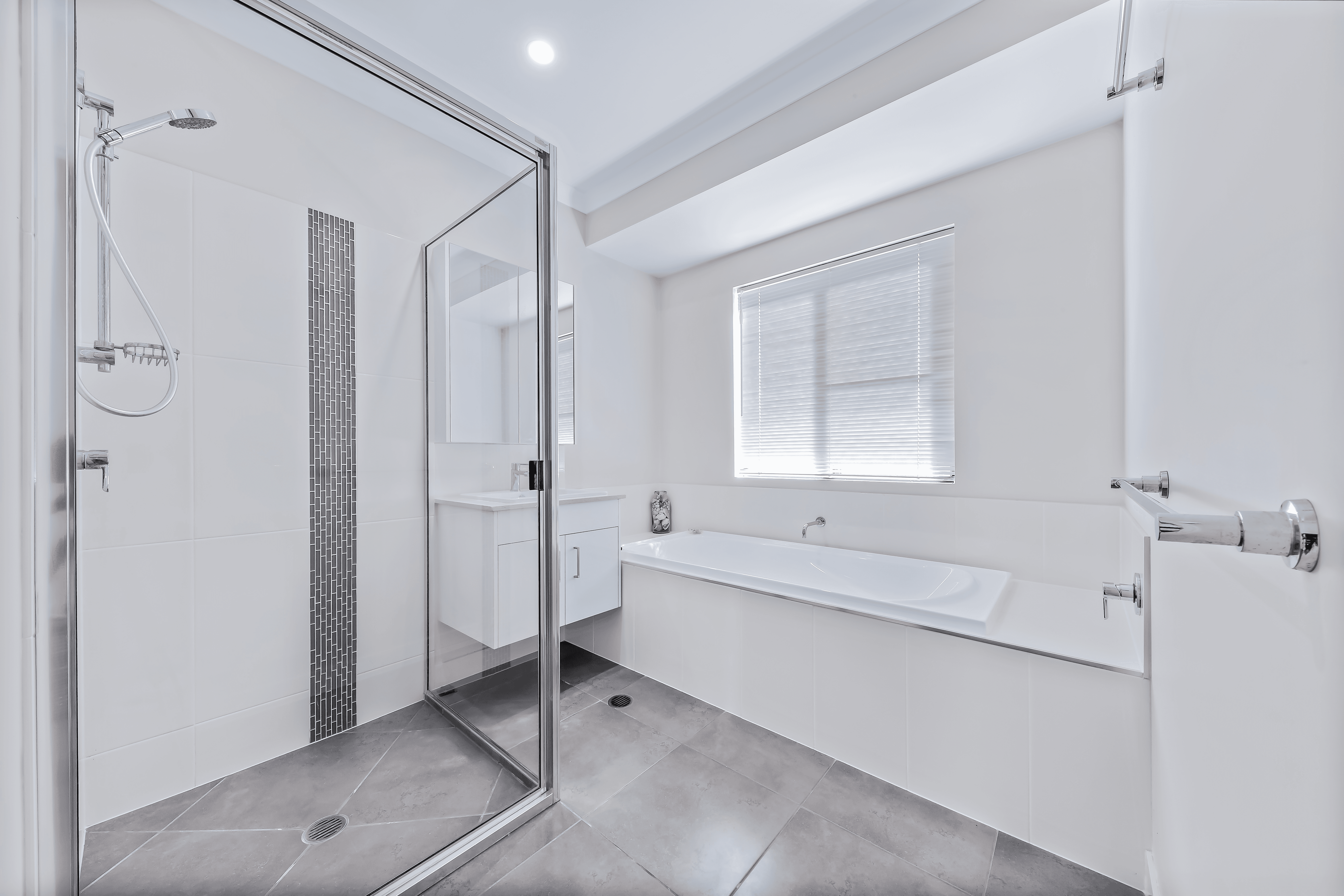 32 Twin Creek Court, CANNONVALE, QLD 4802