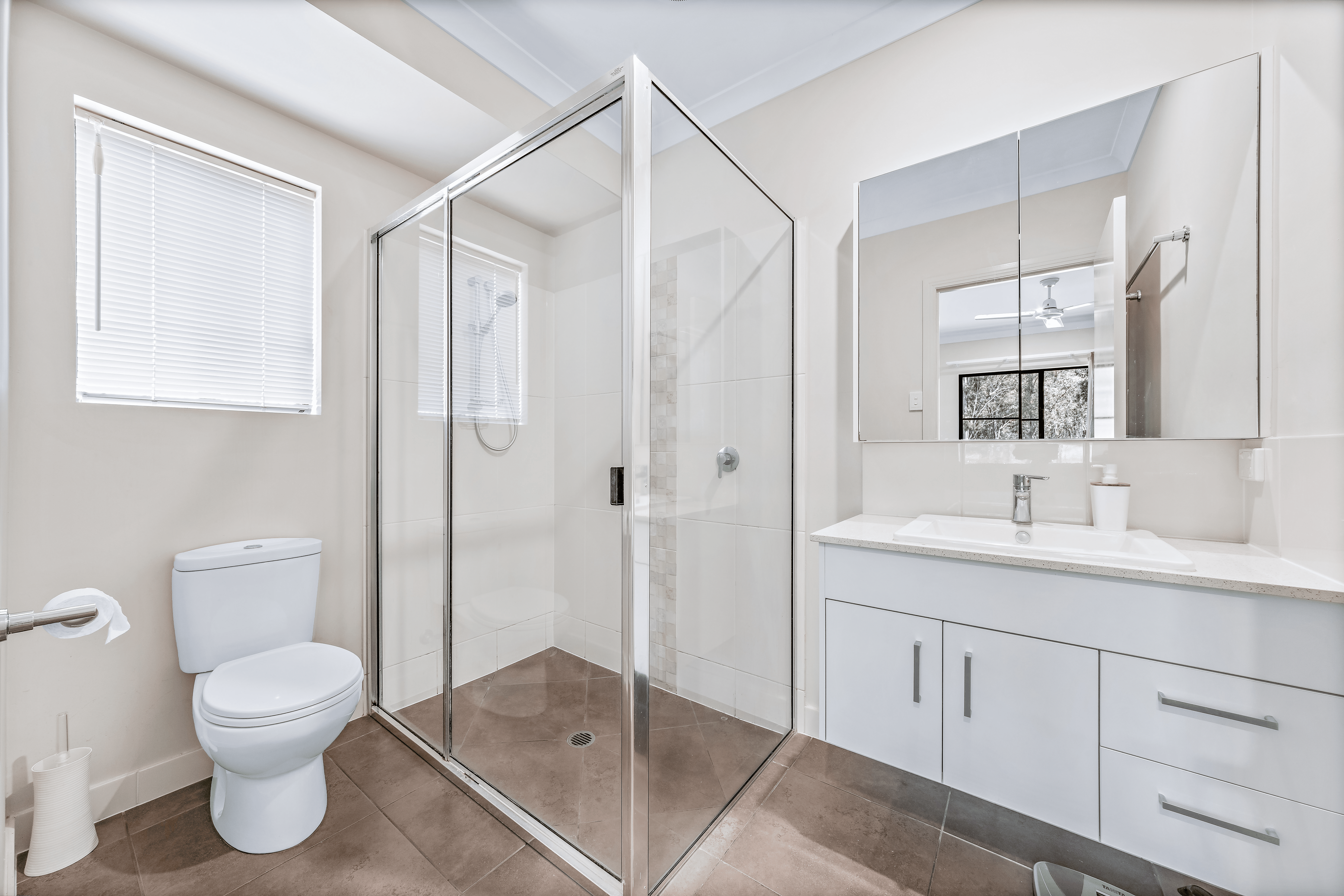 32 Twin Creek Court, CANNONVALE, QLD 4802