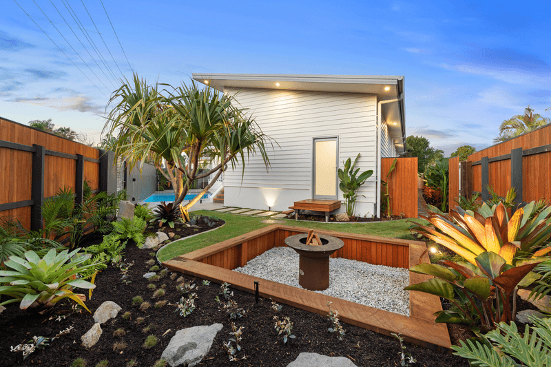 4 Cinnamon Avenue, Coolum Beach, QLD 4573