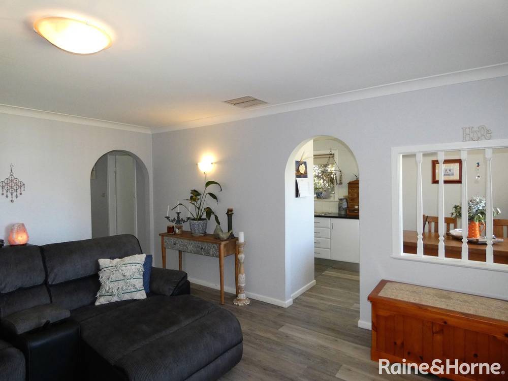 3 Lorna Rae Avenue, MOREE, NSW 2400