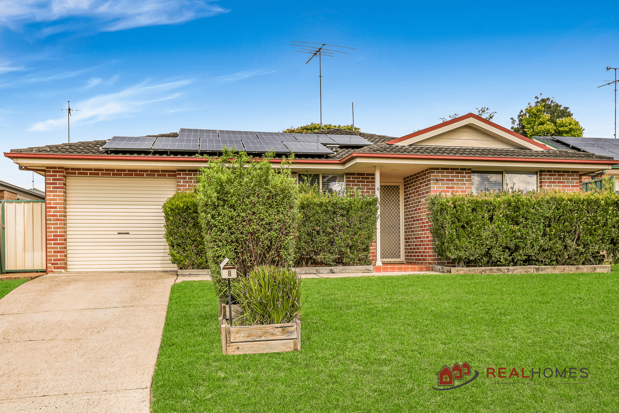8 Osprey Place, CLAREMONT MEADOWS, NSW 2747