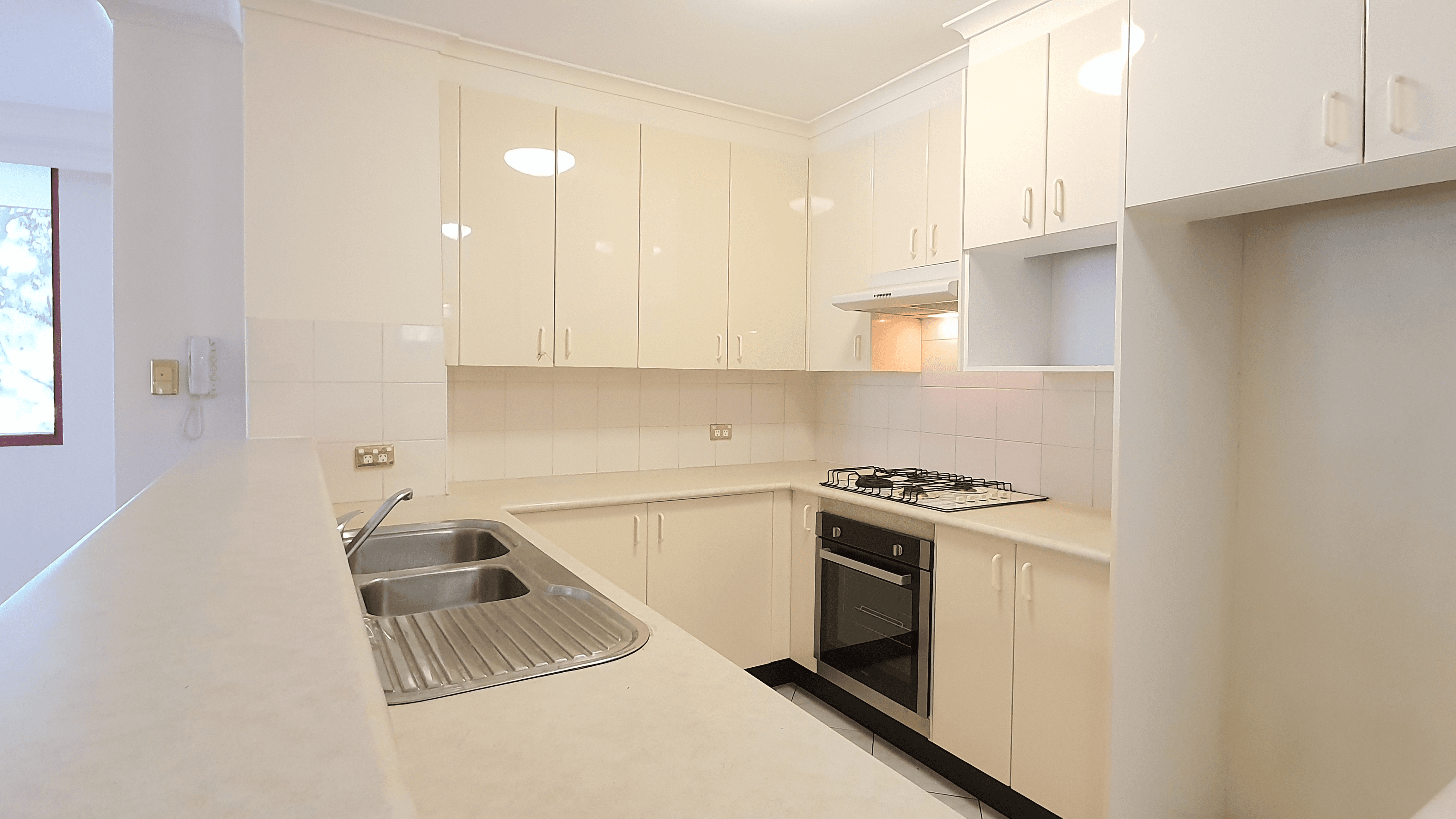 12/208 Pacific Highway, Hornsby, NSW 2077
