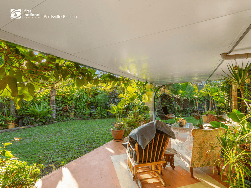 72 Newcastle Drive, Pottsville, NSW 2489