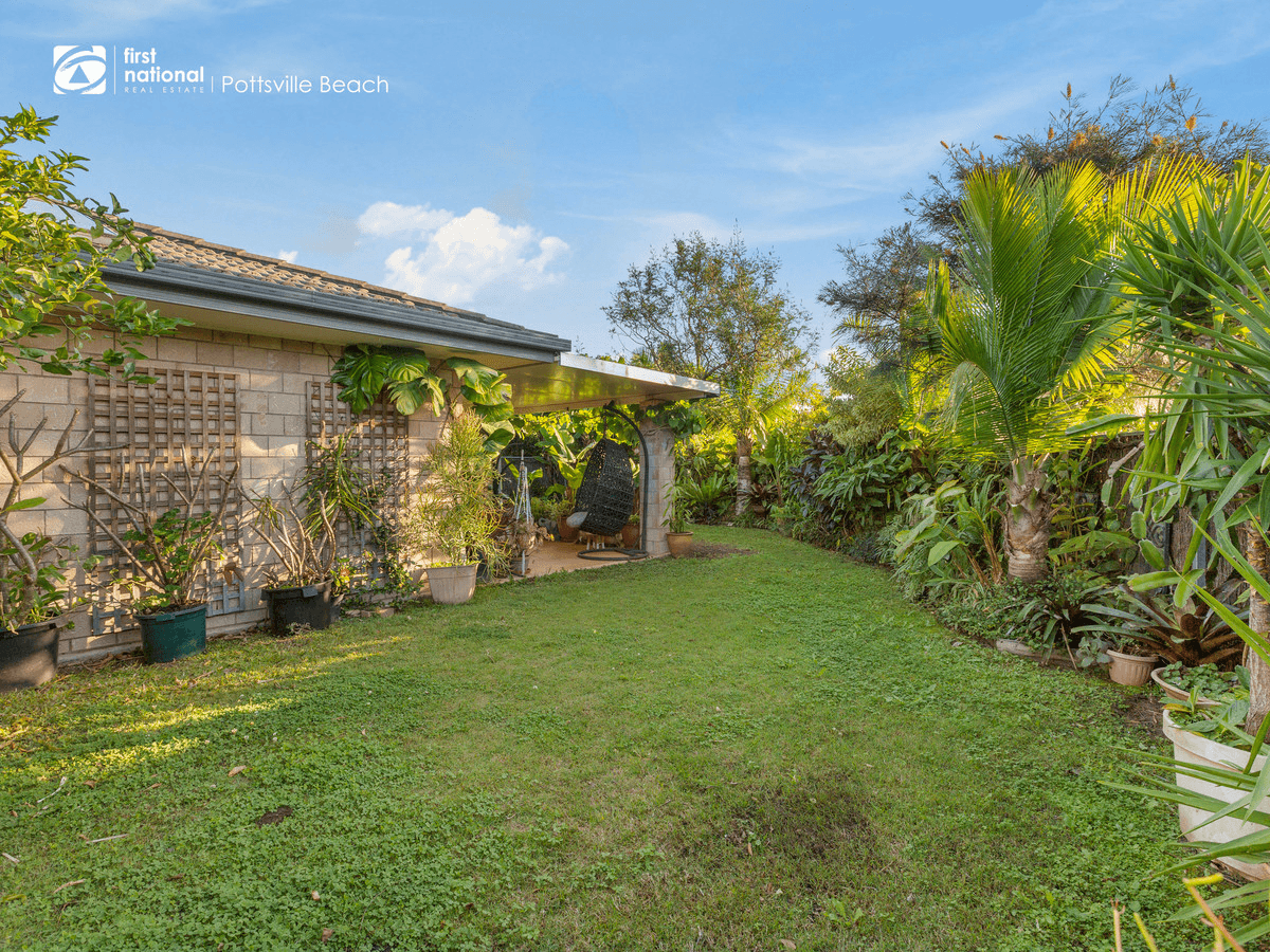 72 Newcastle Drive, Pottsville, NSW 2489