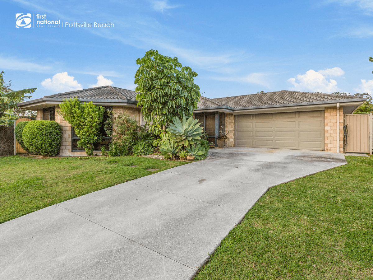 72 Newcastle Drive, Pottsville, NSW 2489