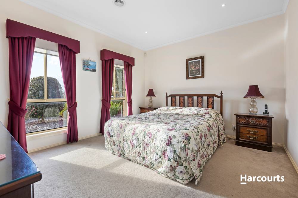 112 Rossack Drive, Waurn Ponds, VIC 3216
