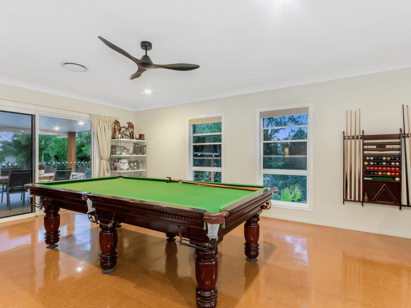 30 Stolle Court, OXENFORD, QLD 4210