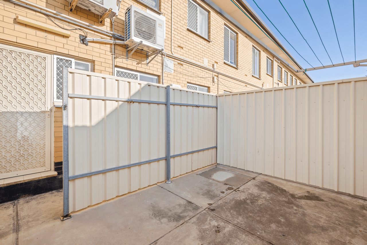 2/17 Clegowie Street, WEST BEACH, SA 5024