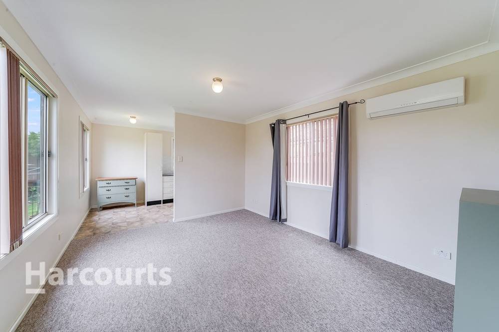 27 & 27a  Loddon Crescent, Campbelltown, NSW 2560