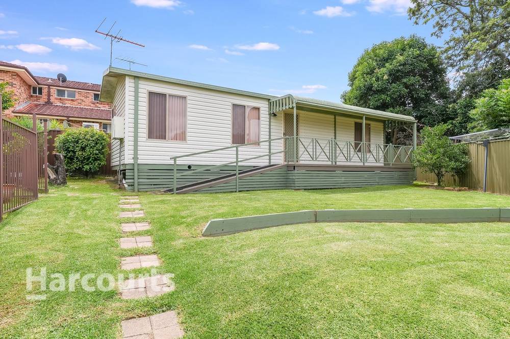 27 & 27a  Loddon Crescent, Campbelltown, NSW 2560