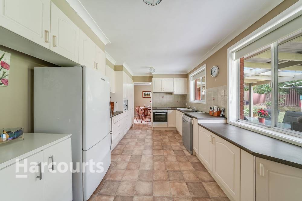 27 & 27a  Loddon Crescent, Campbelltown, NSW 2560