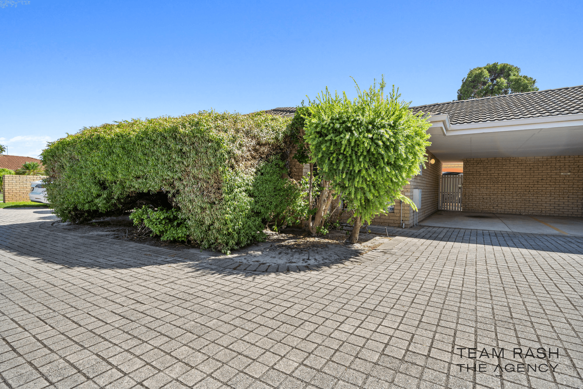 1/5 Flametree Place, Beechboro, WA 6063