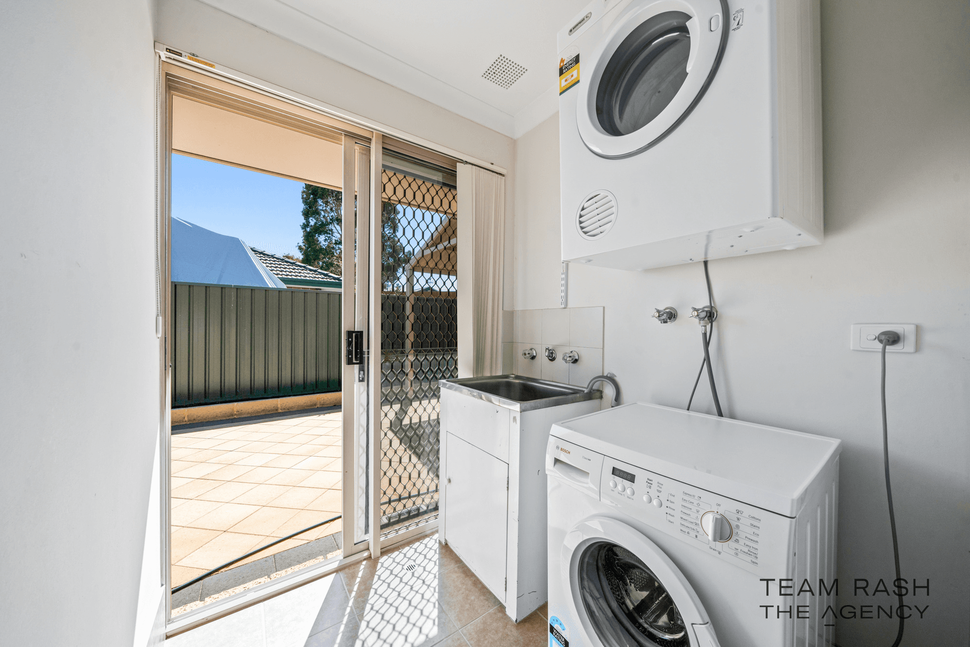 1/5 Flametree Place, Beechboro, WA 6063