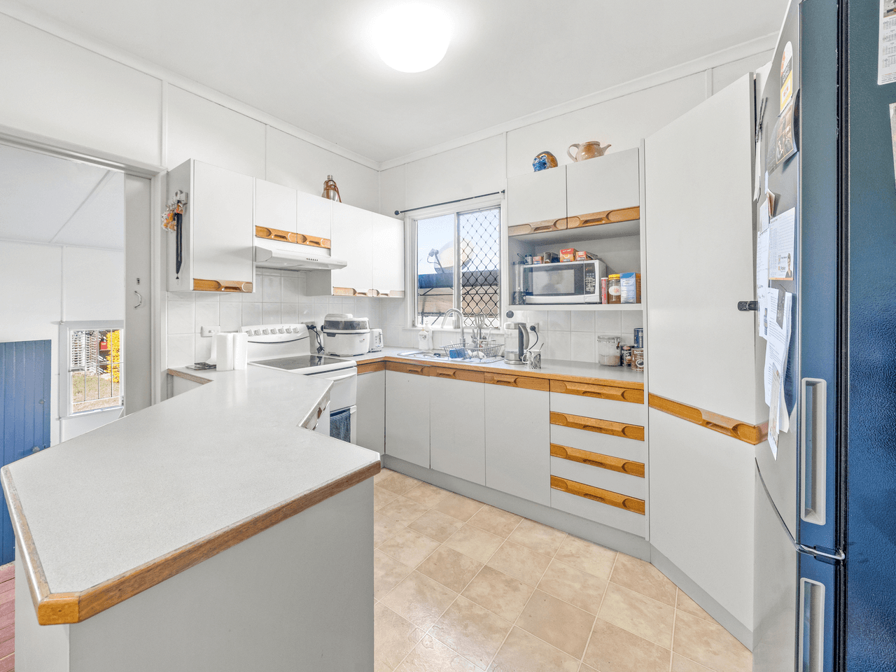 42 Raceview Street, RACEVIEW, QLD 4305