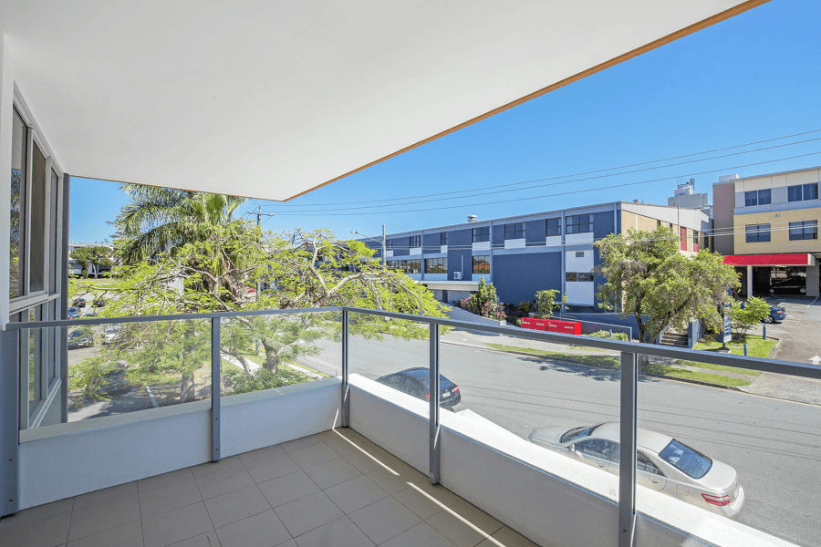 26 Spendelove Avenue, SOUTHPORT, QLD 4215