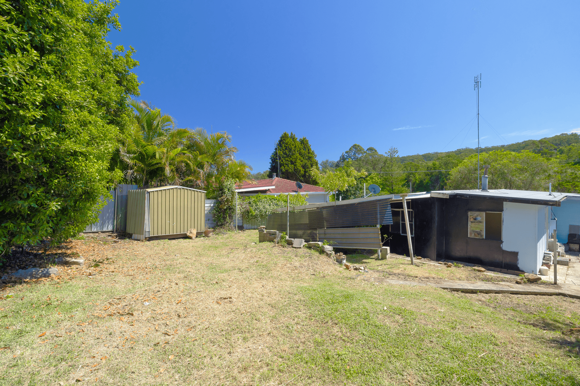 60 Dalton Street, Wyoming, NSW 2250