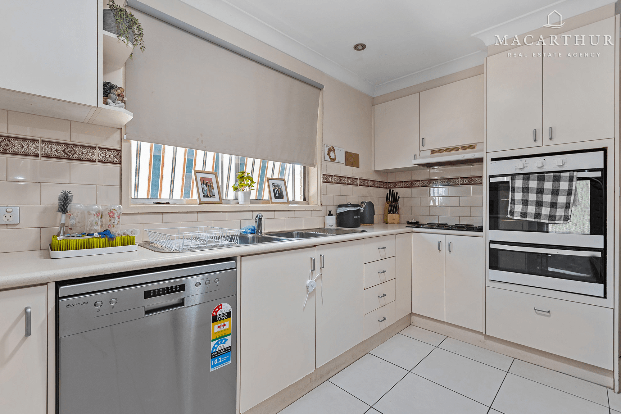 23 Huron Crescent, Lake Albert, NSW 2650