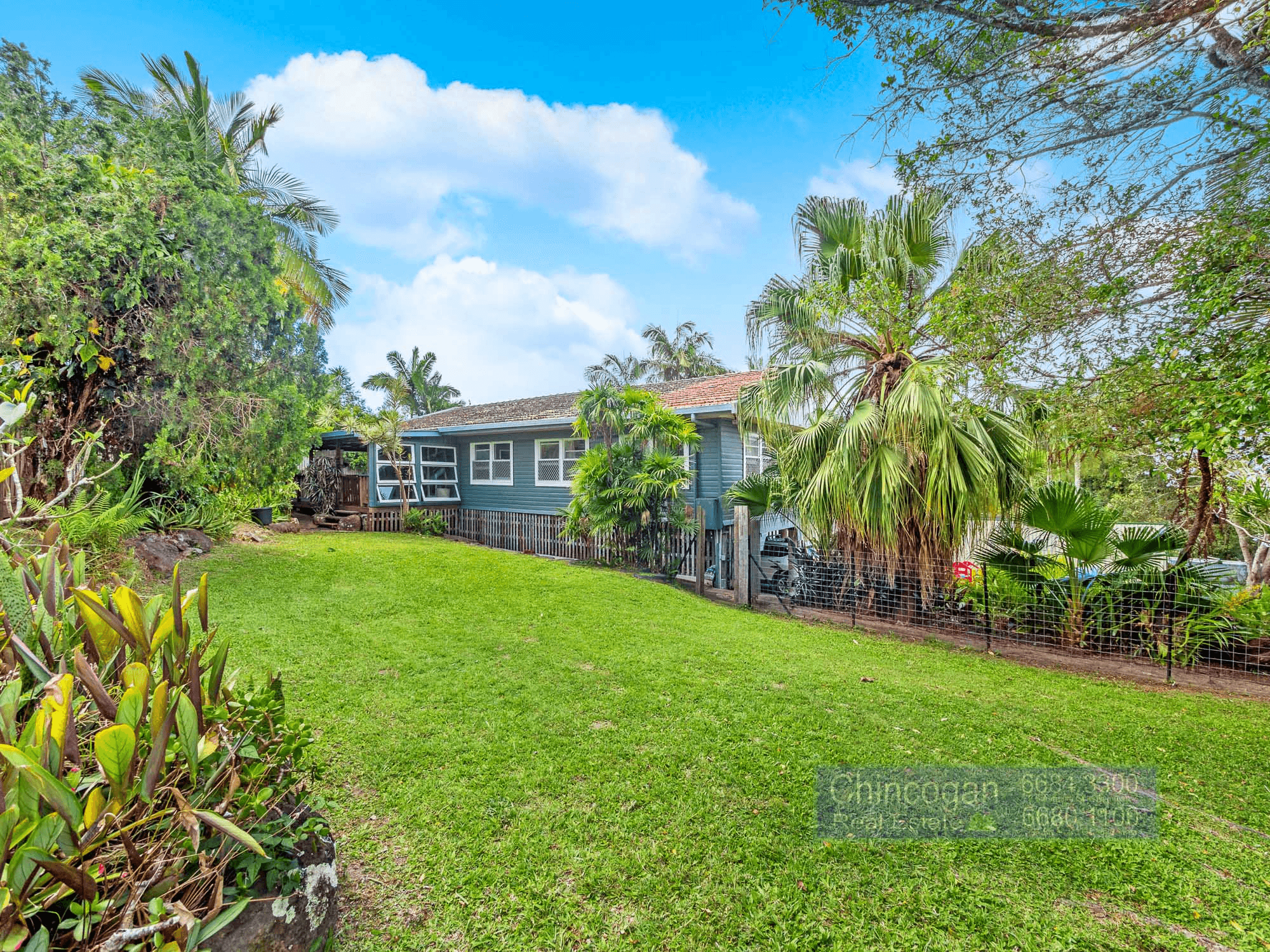 4 Nandroya Avenue, OCEAN SHORES, NSW 2483