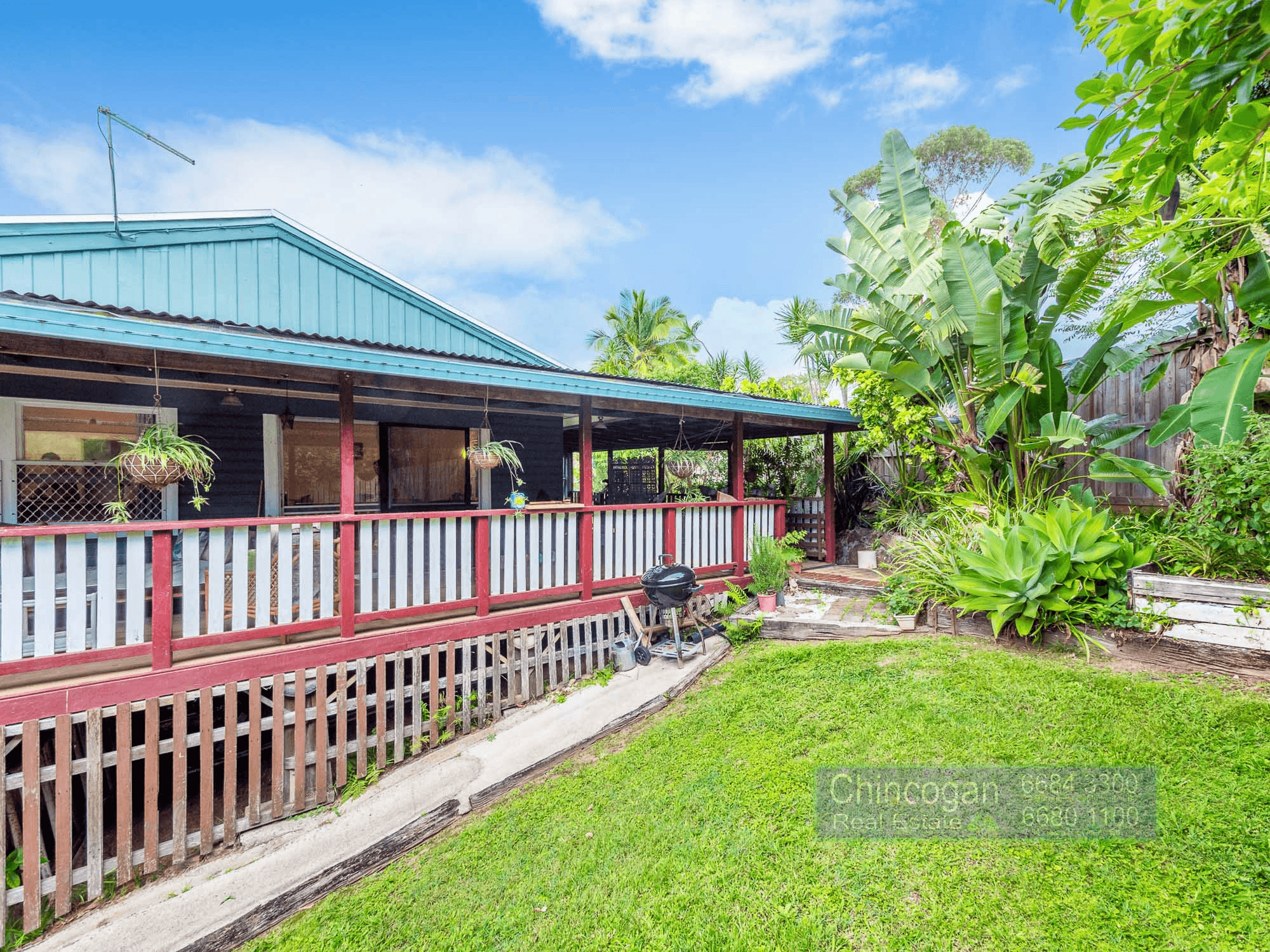 4 Nandroya Avenue, OCEAN SHORES, NSW 2483