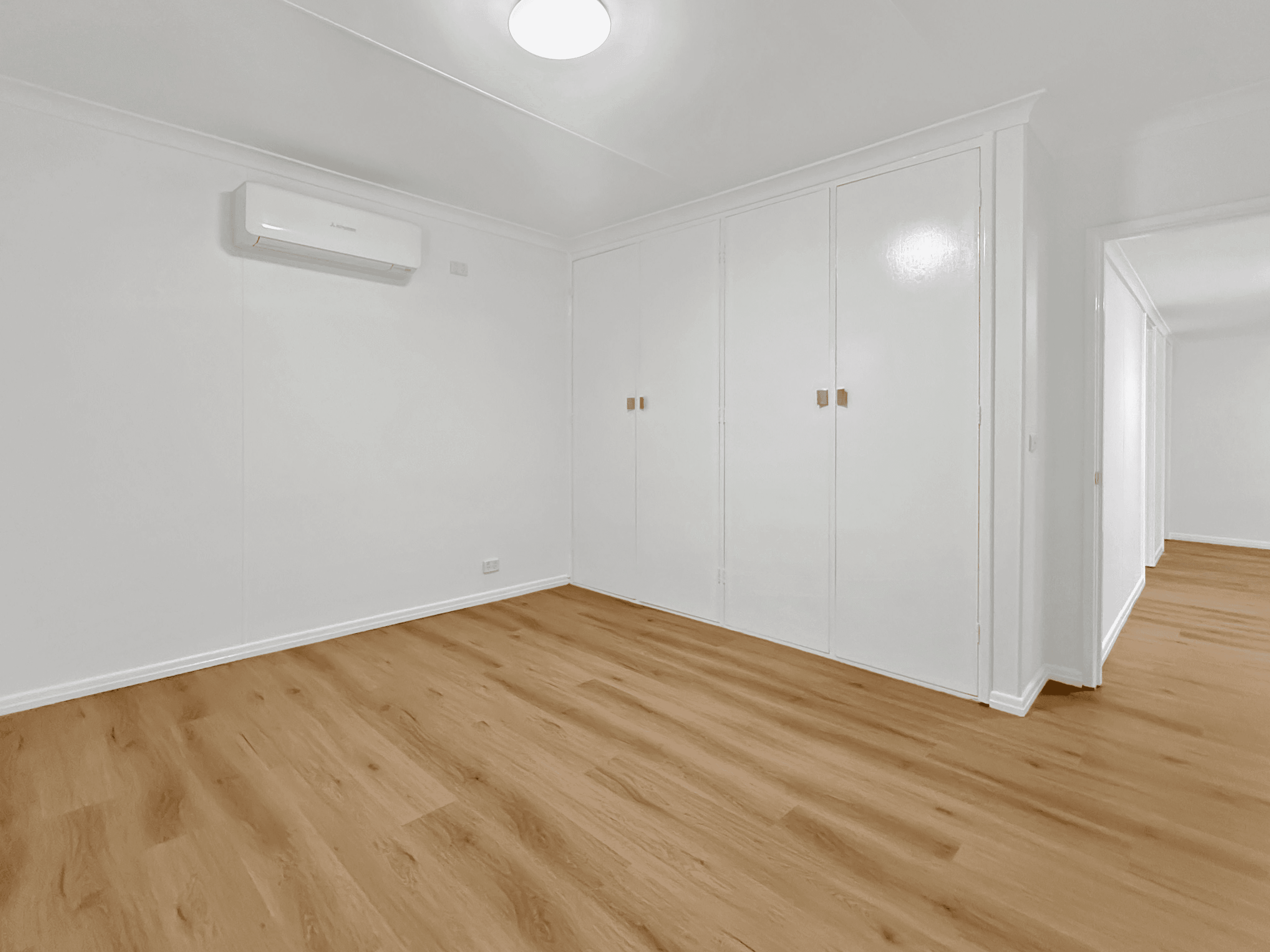 8 Flinders Crescent, Dampier, WA 6713