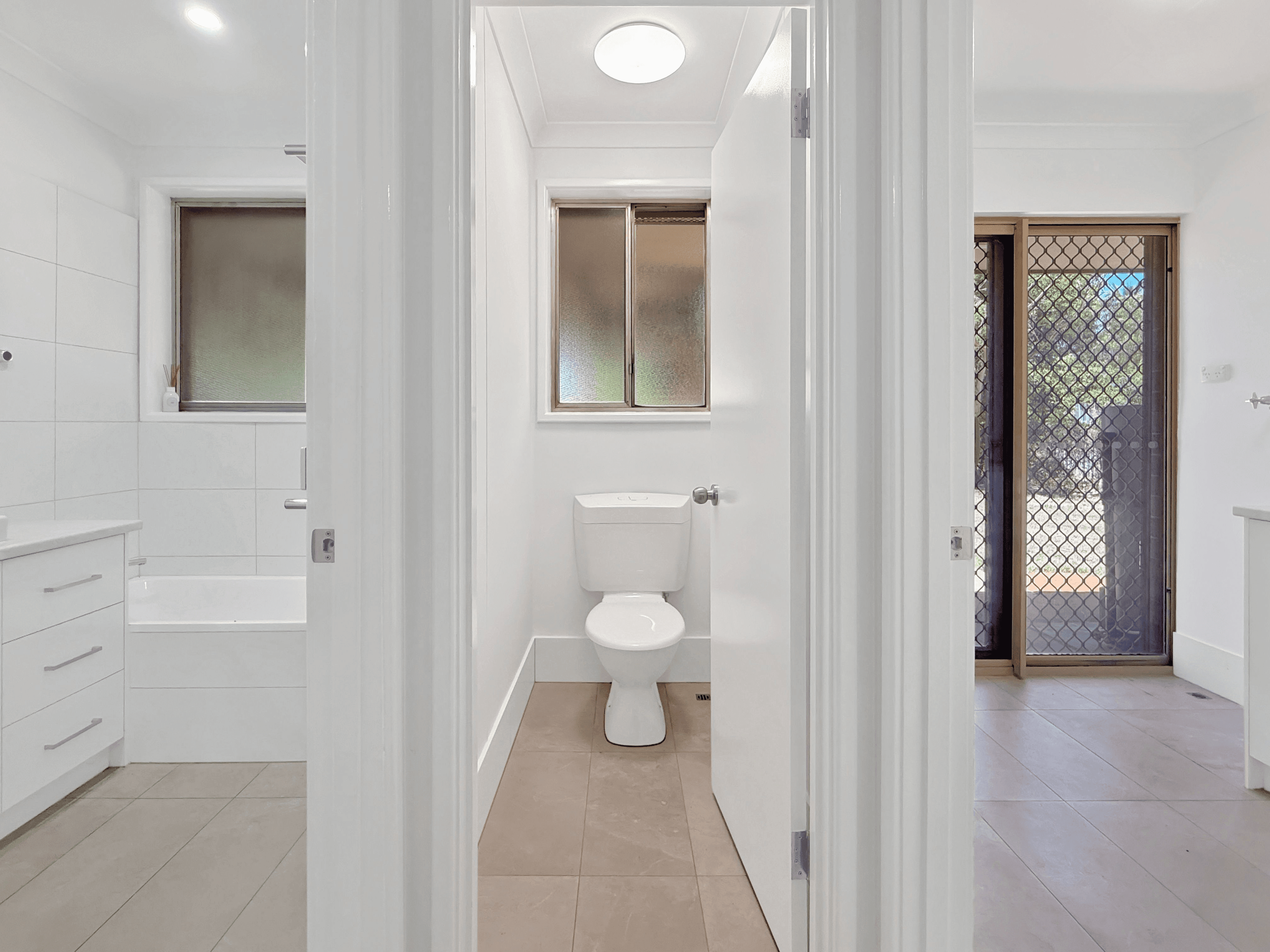 8 Flinders Crescent, Dampier, WA 6713