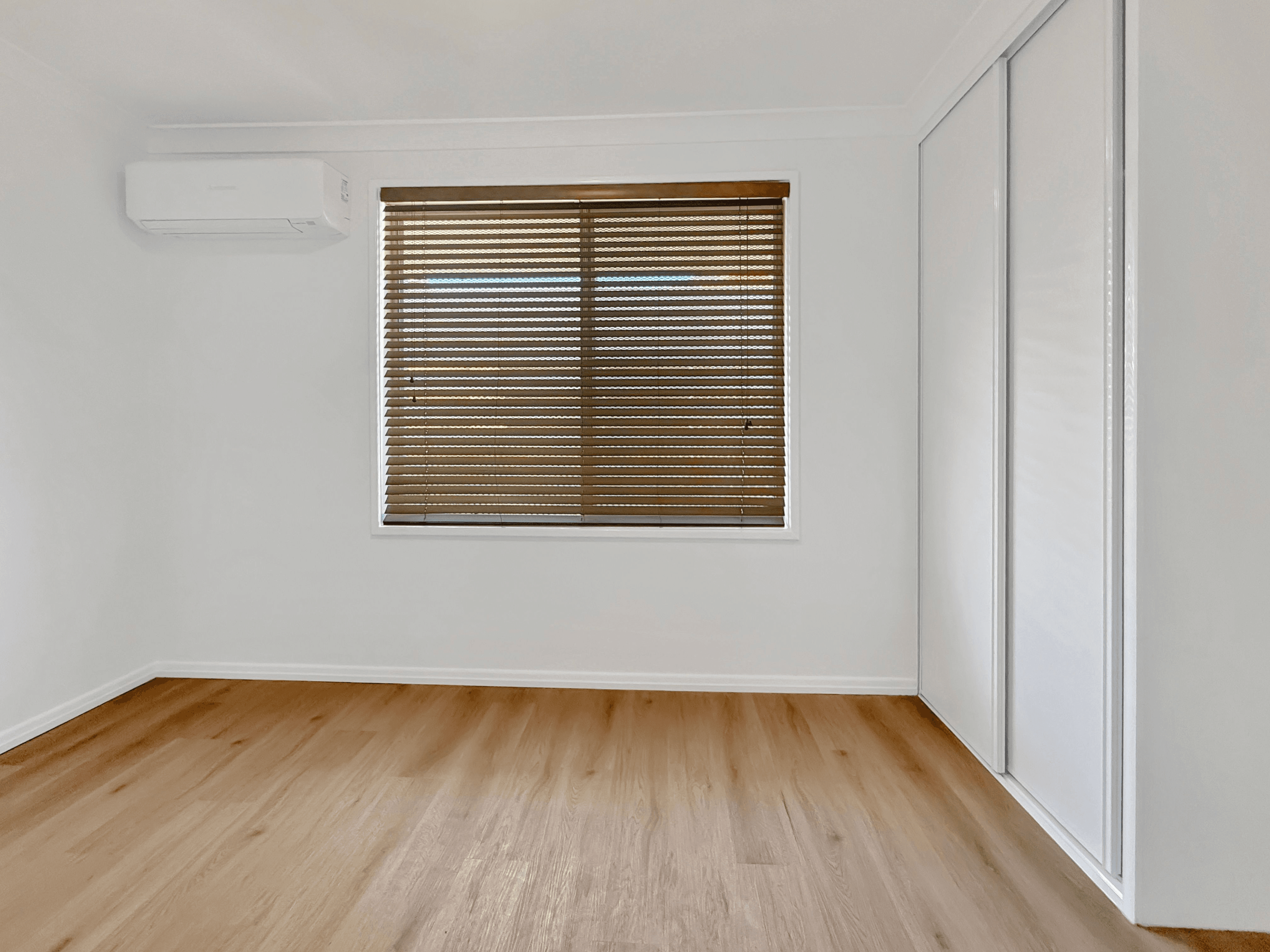8 Flinders Crescent, Dampier, WA 6713