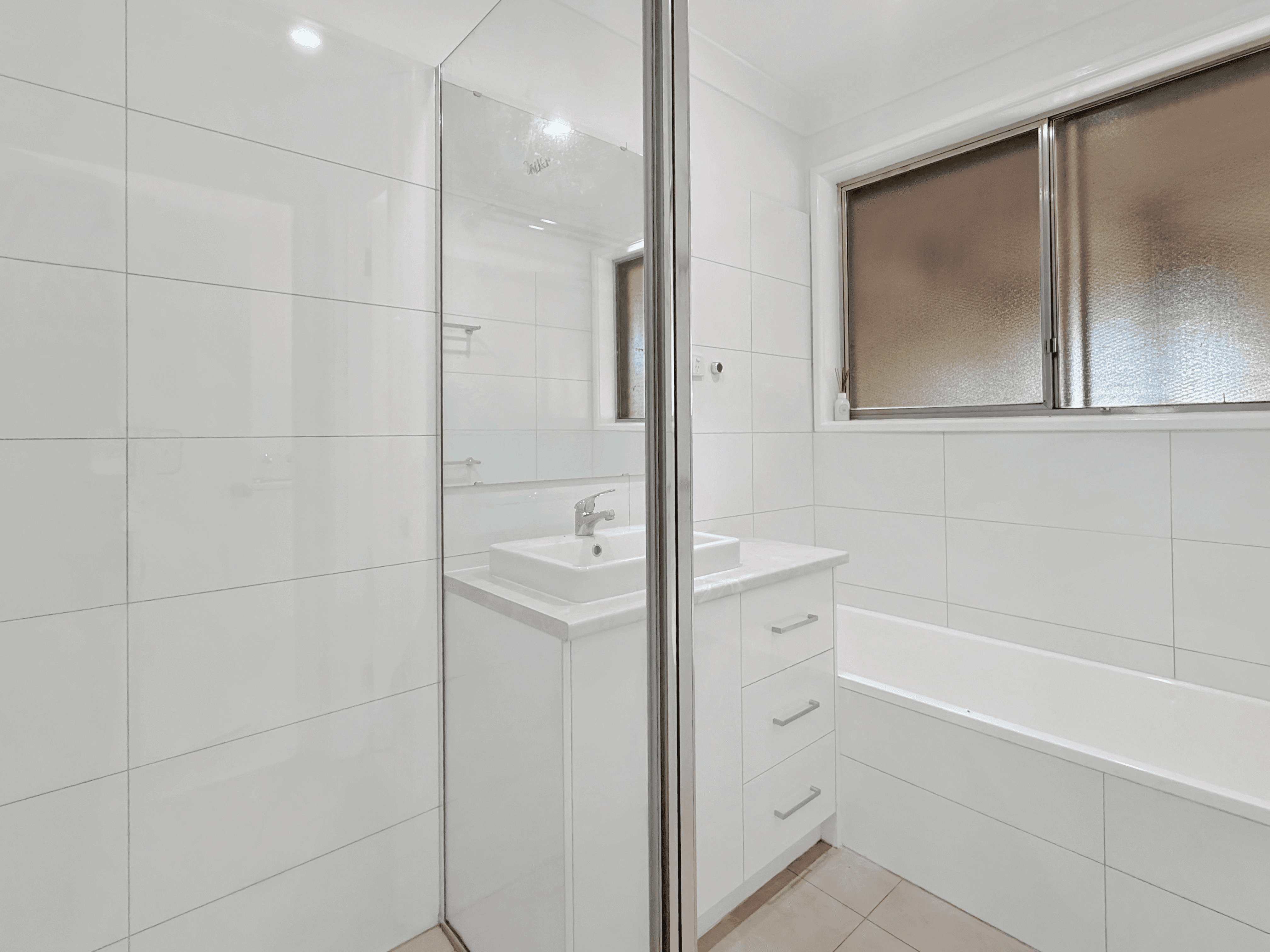 8 Flinders Crescent, Dampier, WA 6713