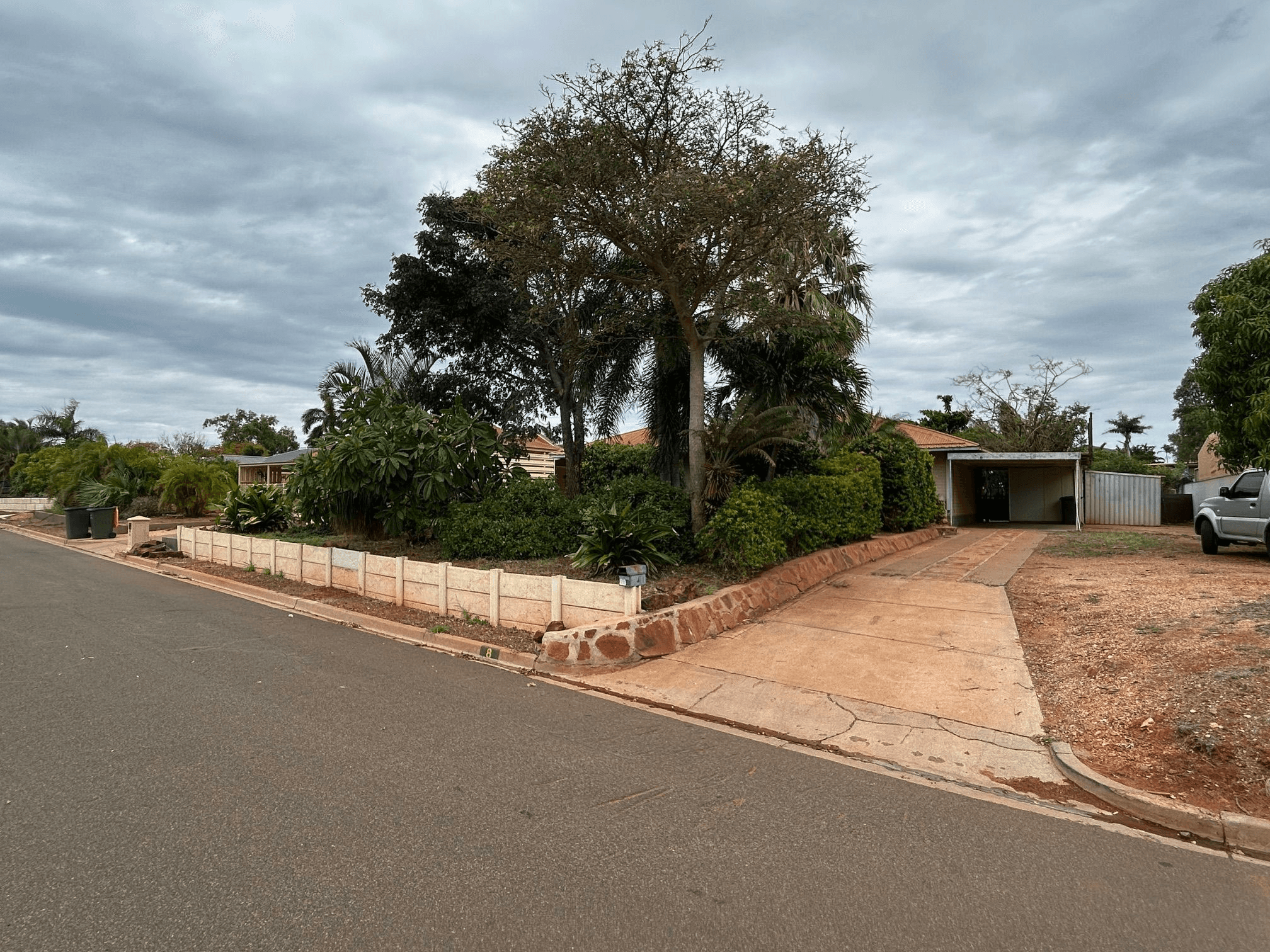 8 Flinders Crescent, Dampier, WA 6713