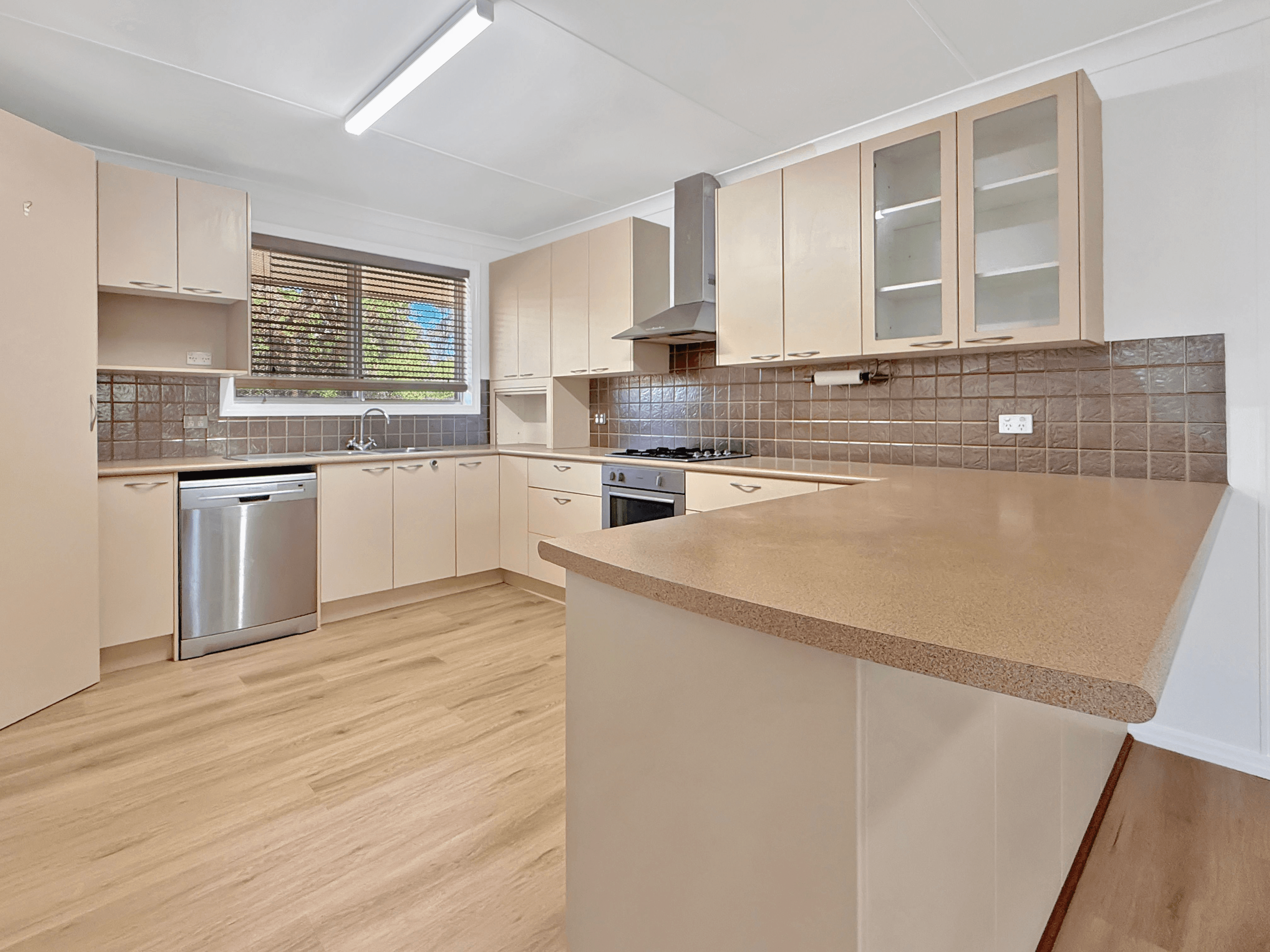 8 Flinders Crescent, Dampier, WA 6713