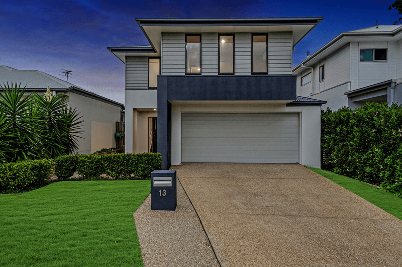 13 Moorinya Circuit, PIMPAMA, QLD 4209