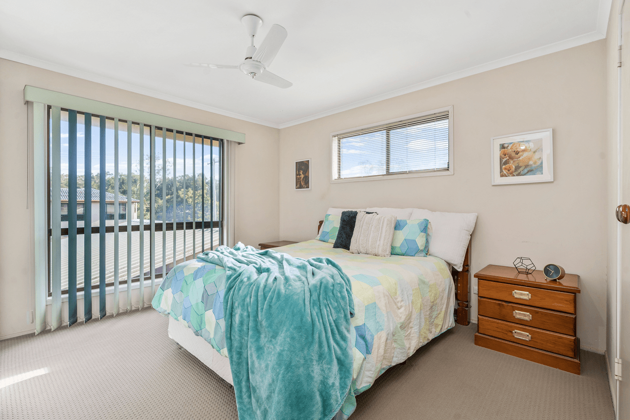 10 Oakview Court, KALLANGUR, QLD 4503