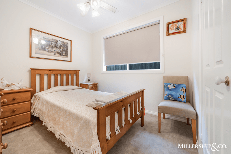 5 Cedarwood Court, MILL PARK, VIC 3082