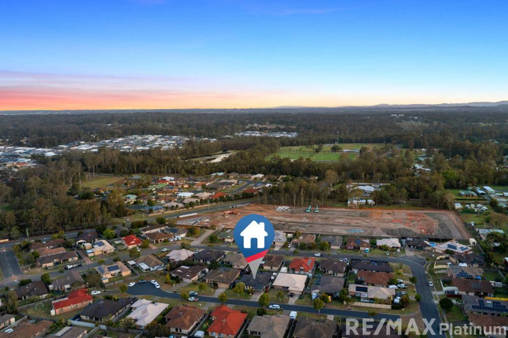 8 Bluegrass Place, MORAYFIELD, QLD 4506