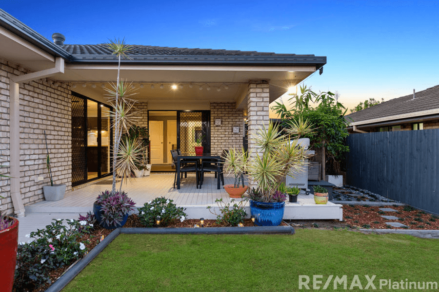 8 Bluegrass Place, MORAYFIELD, QLD 4506