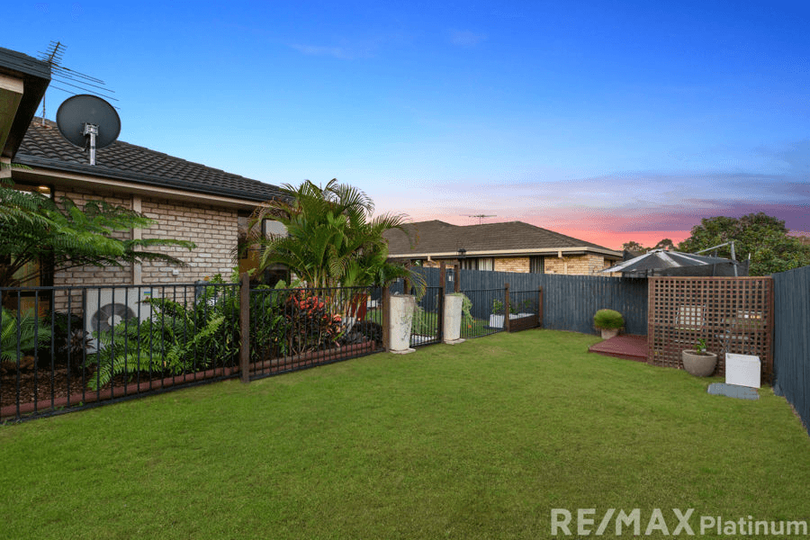 8 Bluegrass Place, MORAYFIELD, QLD 4506