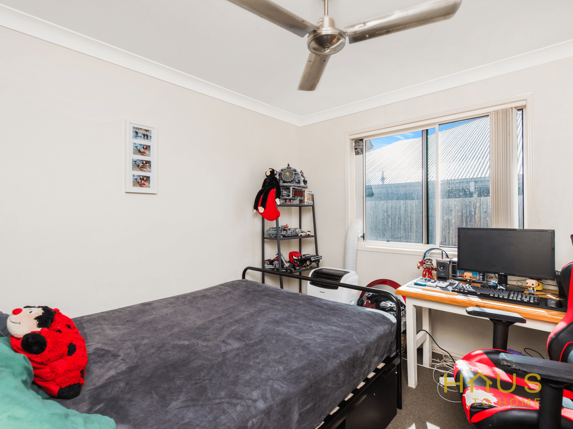 9 Phoebe Way, GLENEAGLE, QLD 4285