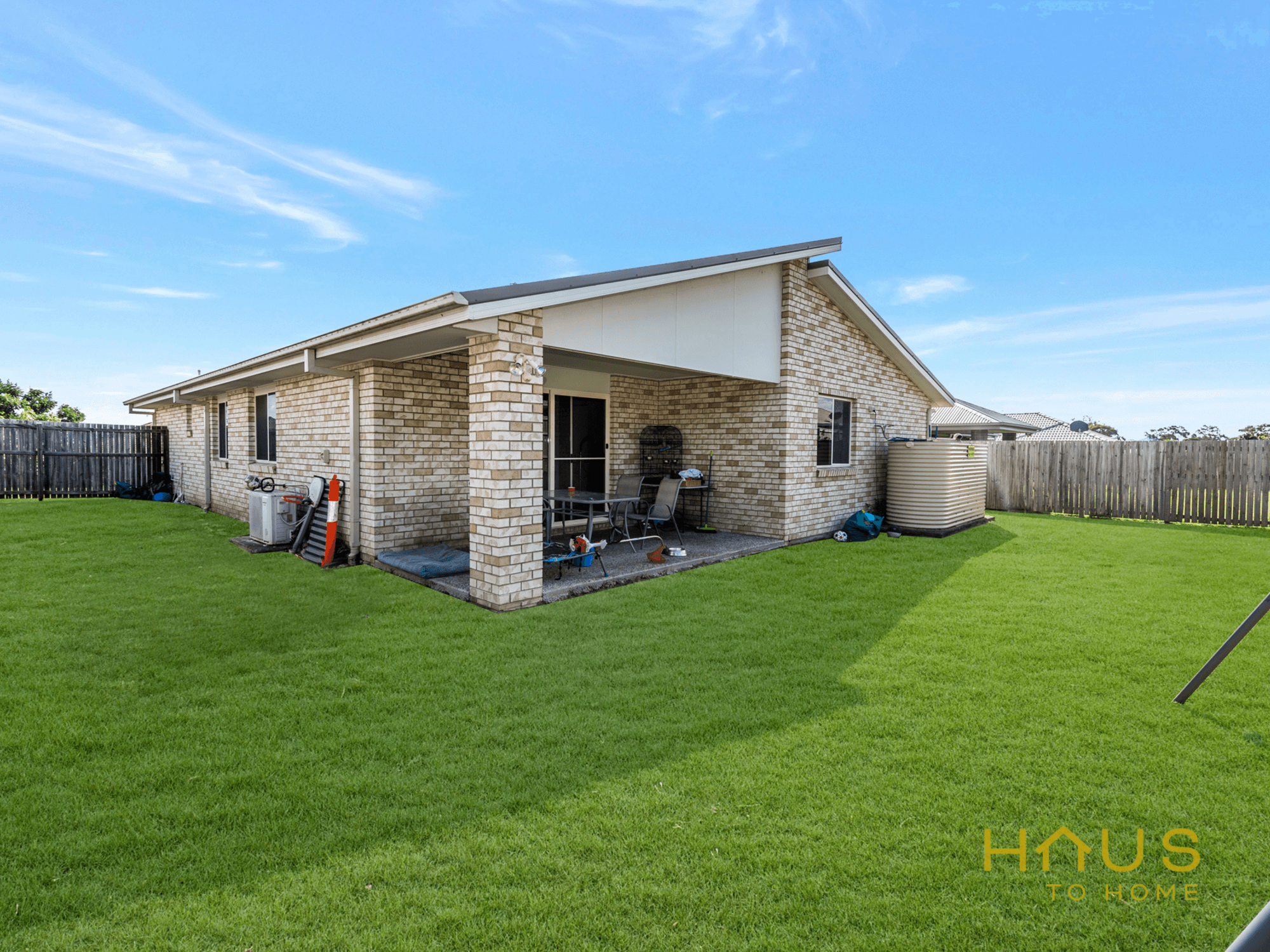 9 Phoebe Way, GLENEAGLE, QLD 4285