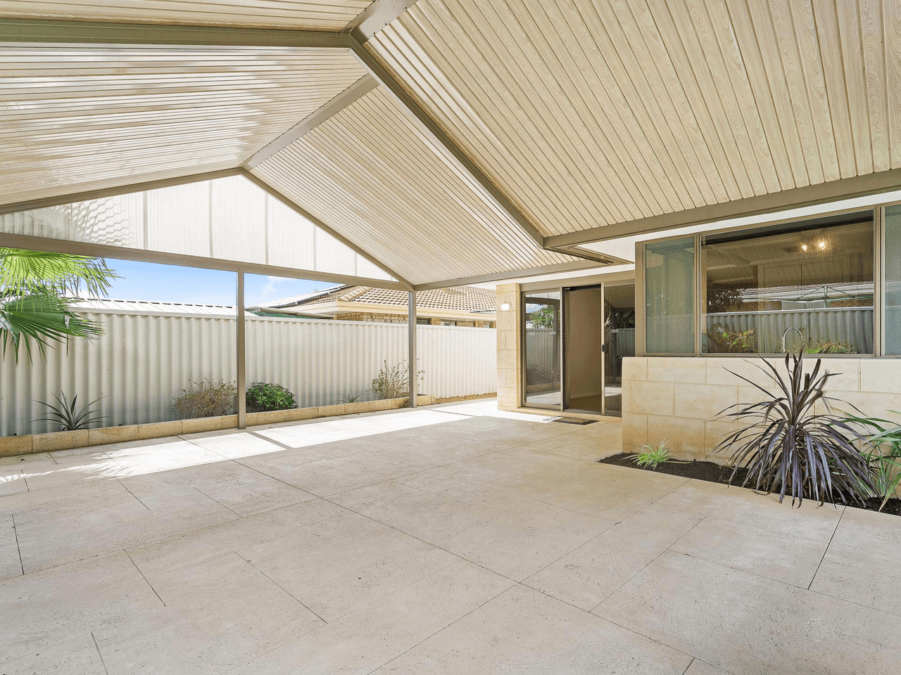 17 Jacaranda Drive, BALLAJURA, WA 6066