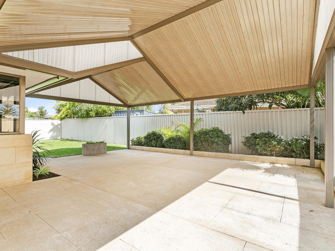 17 Jacaranda Drive, BALLAJURA, WA 6066