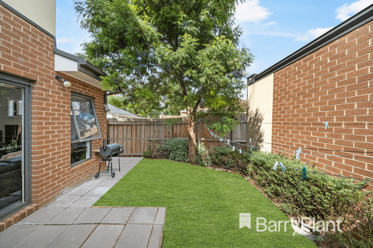 1/37 Charles Street, St Albans, VIC 3021