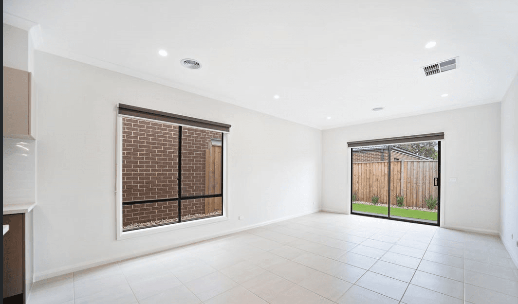 11 Kookaburra Way, WEIR VIEWS, VIC 3338