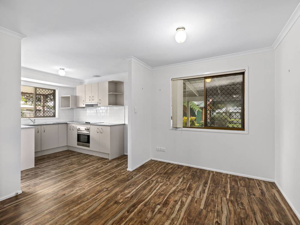 18 Tudor Court, BEERWAH, QLD 4519