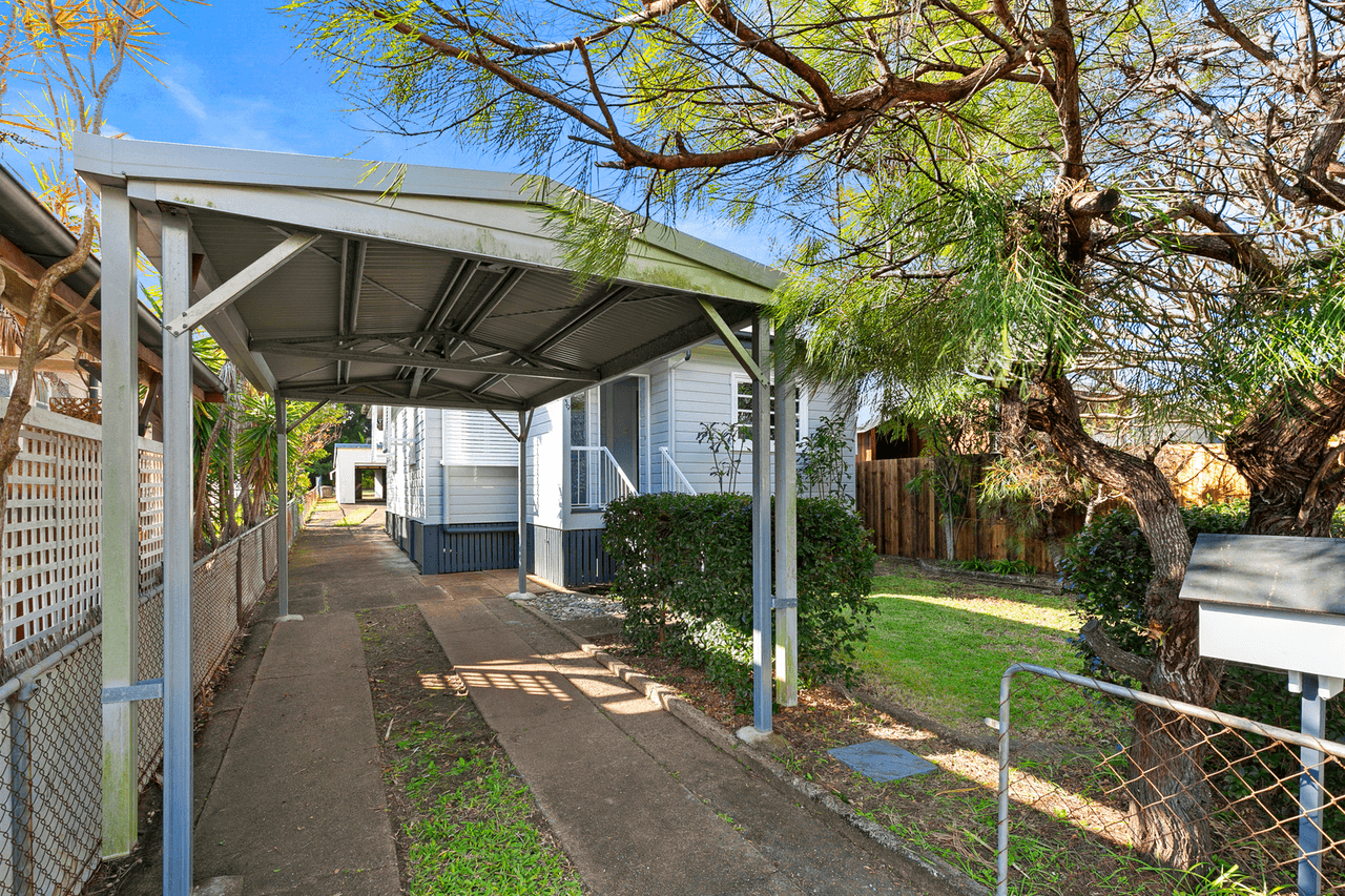 139 Blackwood Rd, MANLY WEST, QLD 4179