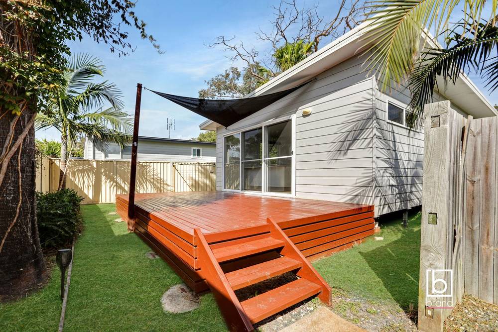 15 & 15a Third Avenue, TOUKLEY, NSW 2263