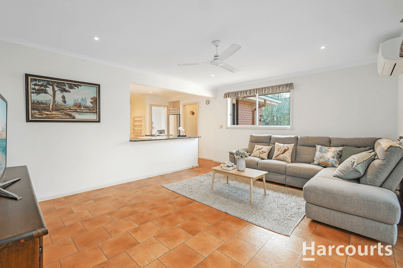 27 Sheppard Drive, SCORESBY, VIC 3179