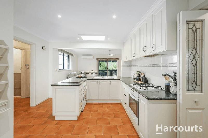 27 Sheppard Drive, SCORESBY, VIC 3179