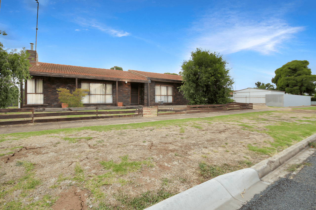 5 Dollar Avenue, HORSHAM, VIC 3400