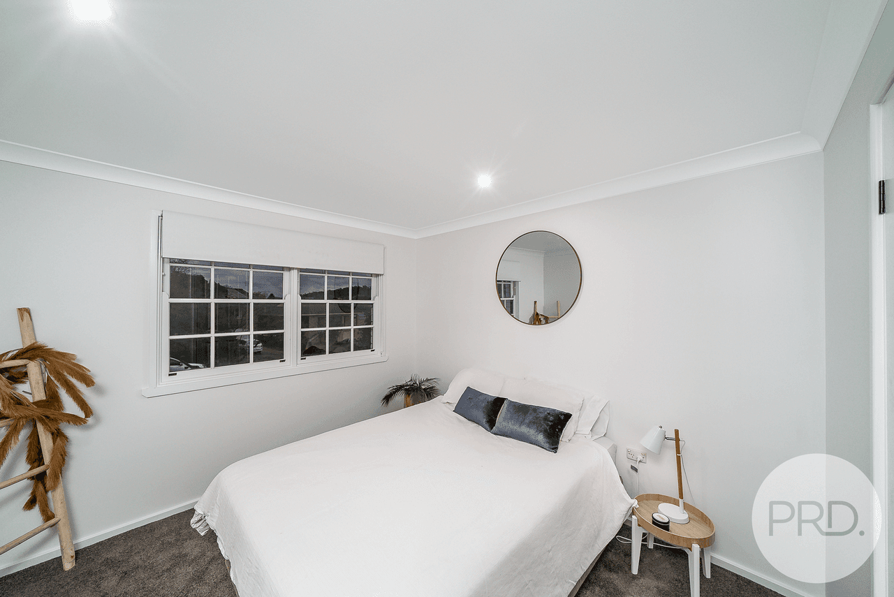 19 Churchill Avenue, KOORINGAL, NSW 2650