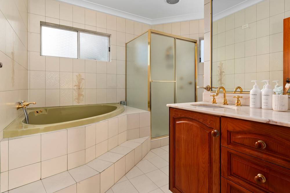 35 Carlton Crescent, Kogarah Bay, NSW 2217